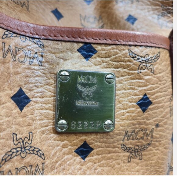 MCM Boston Bag Cognac Visetos Monogramm - Picture 9 of 12